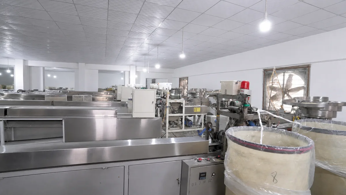 Cotton swab production line using prepared cotton sliver